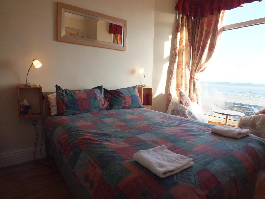 Leonardos pensión Swansea Habitación foto