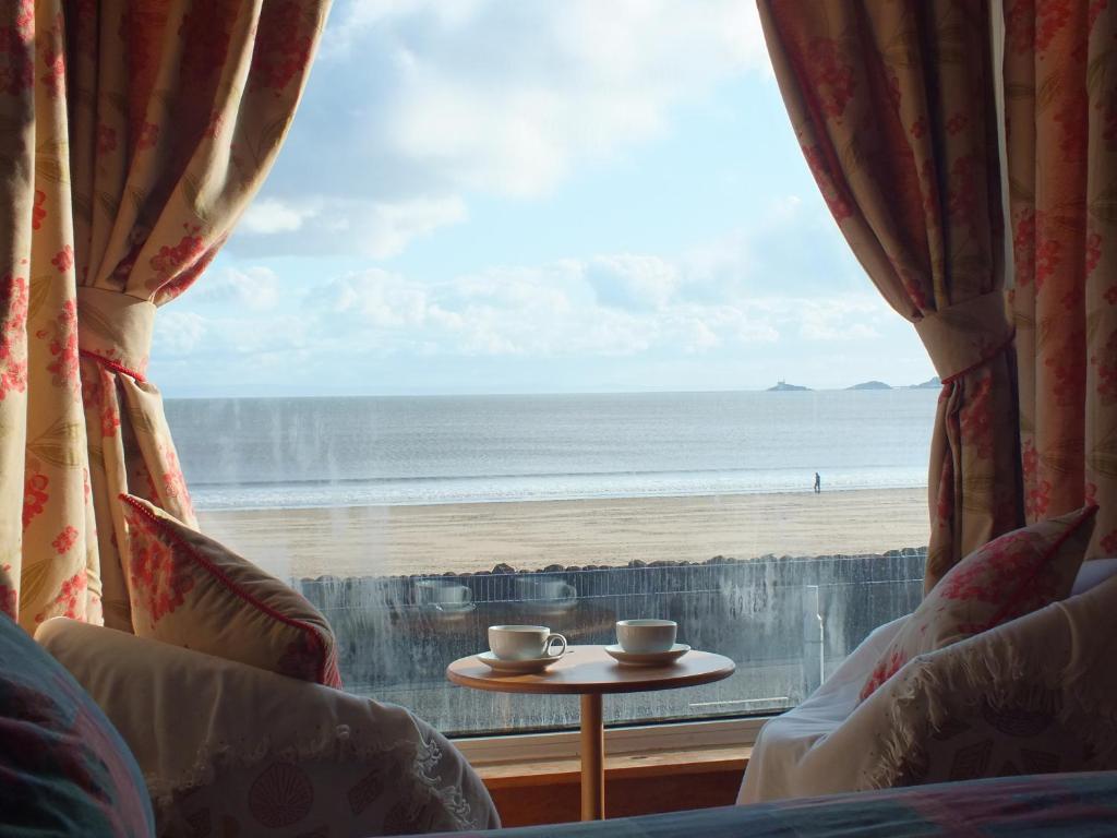 Leonardos pensión Swansea Habitación foto